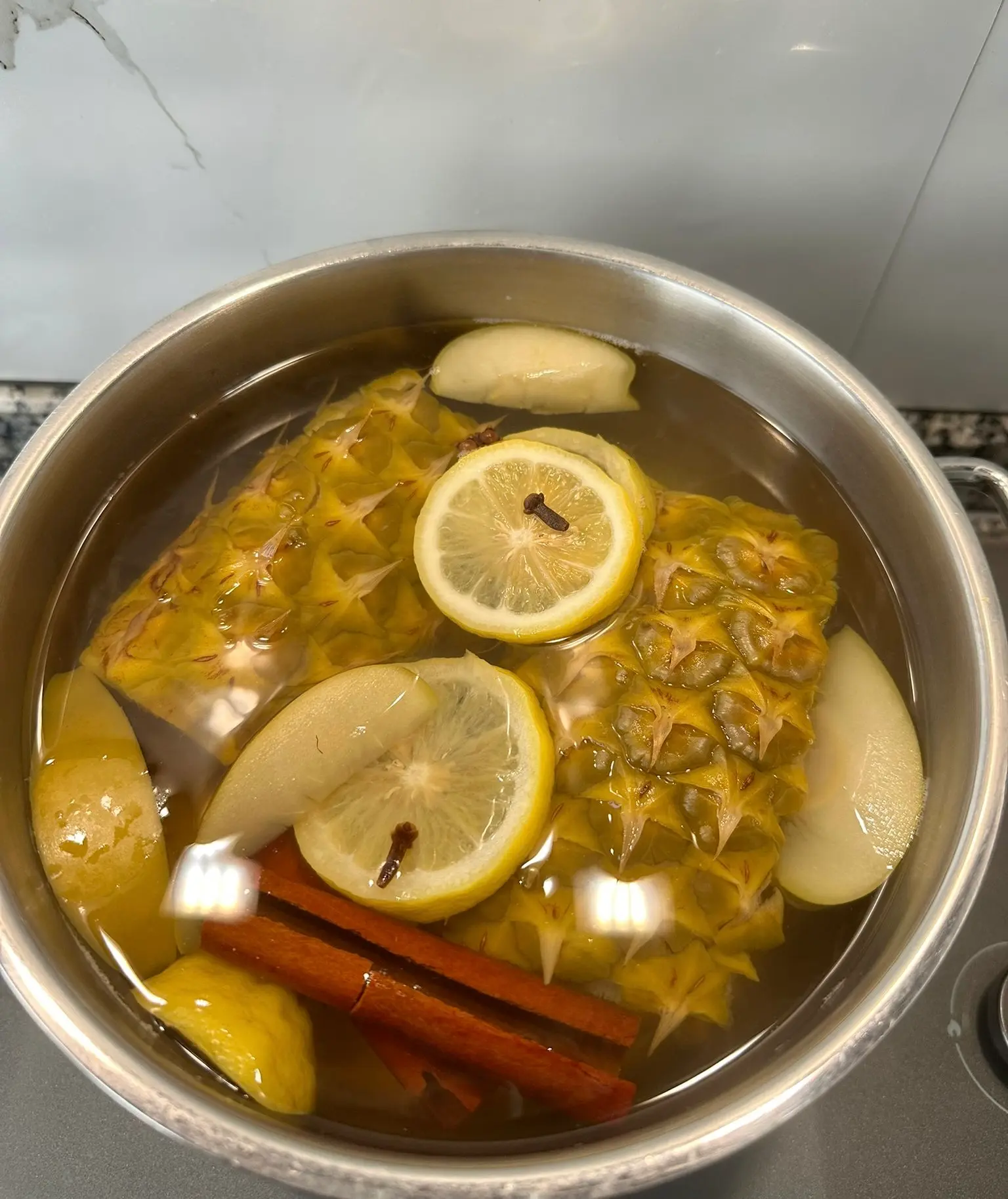 Ananas Kabuğu Detoksu