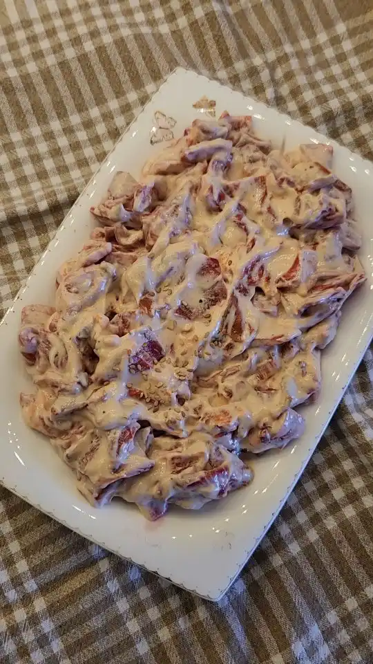  Tahinli Yoğurtlu Közlenmiş Biber Mezesi