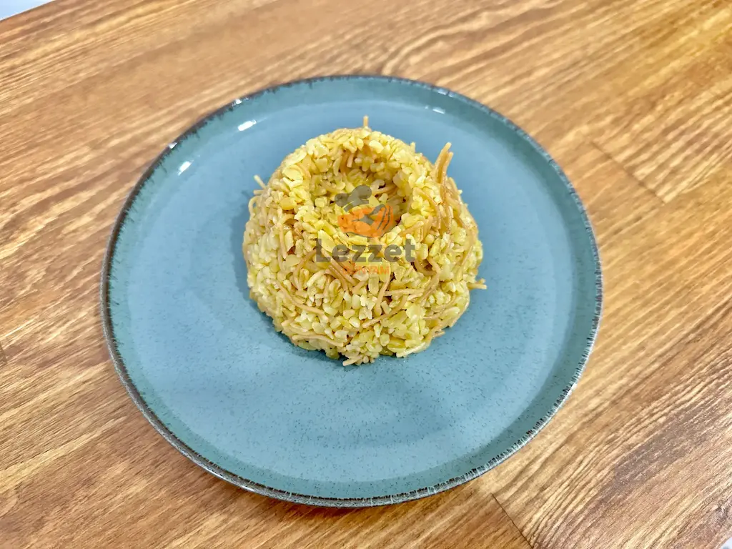 Tavuk Suyuyla Bulgur Pilav