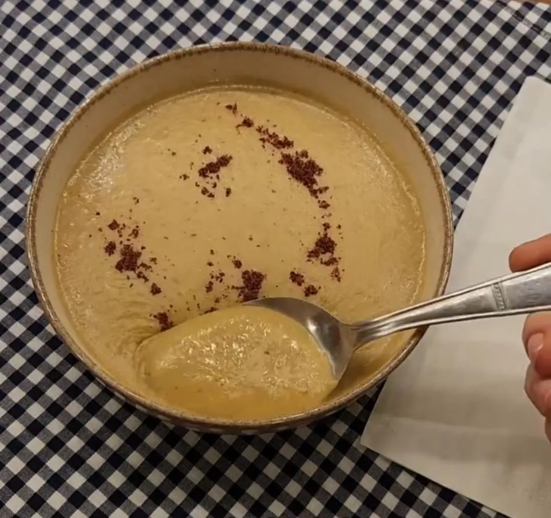 Brokoli Saplı Tarhana Çorbası