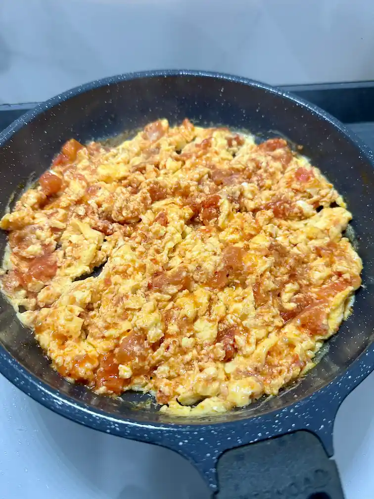 Domatesli Yumurta