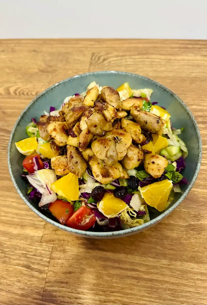 Tavuklu Mevsim Salata